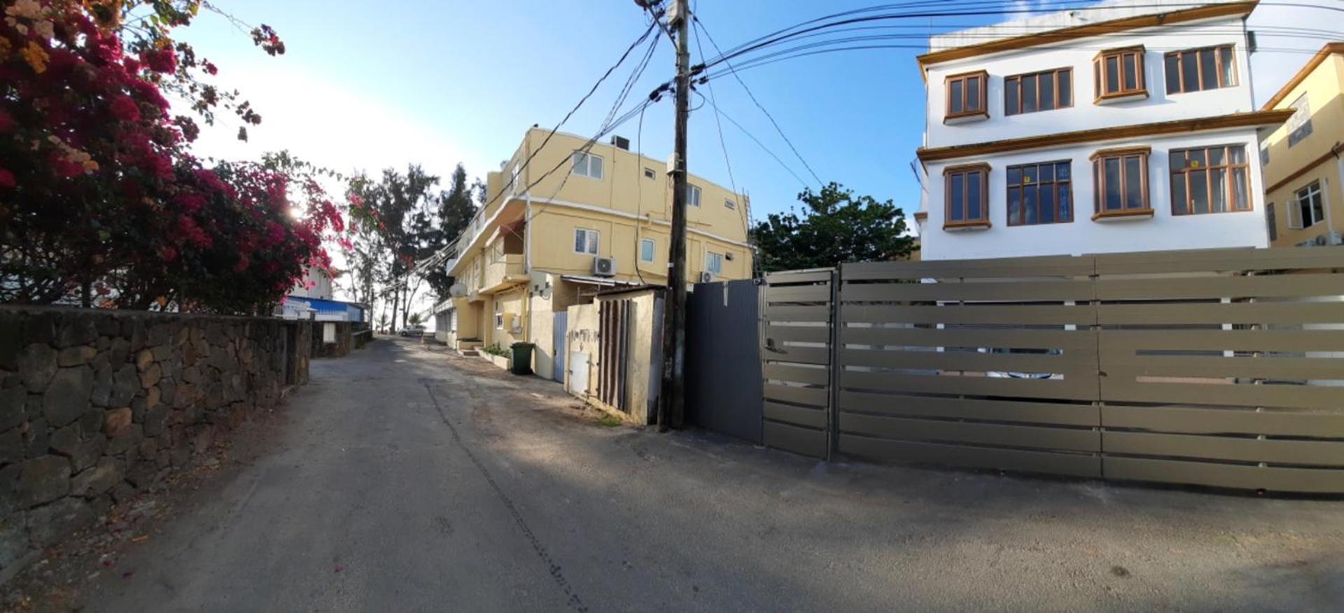 Jasmin Apartments Flic En Flac Exterior photo